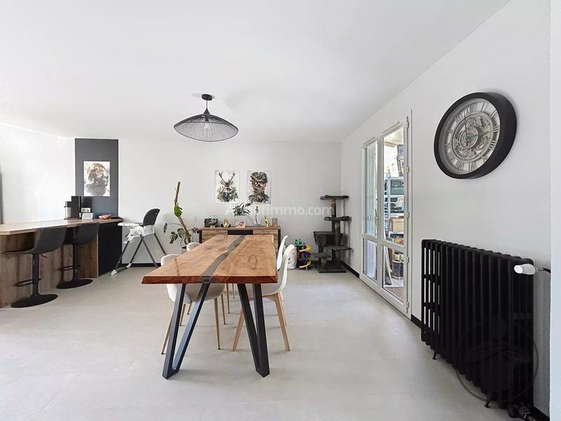 Maison - 95 m² - 4 pièces