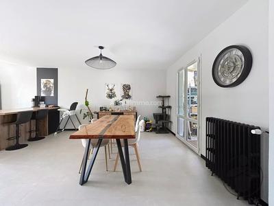 Maison - 95 m² - 4 pièces