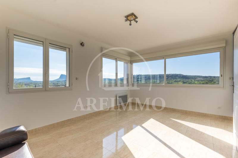 Maison - 160 m² - 4 pièces