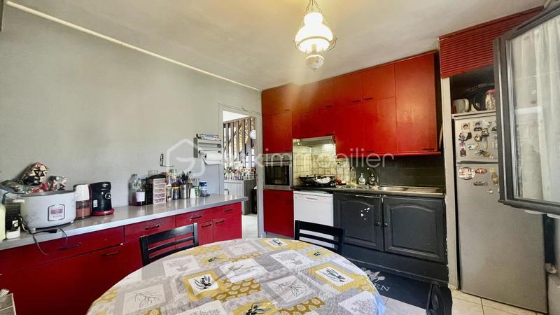 Maison traditionnelle - 97 m² - 5 pièces