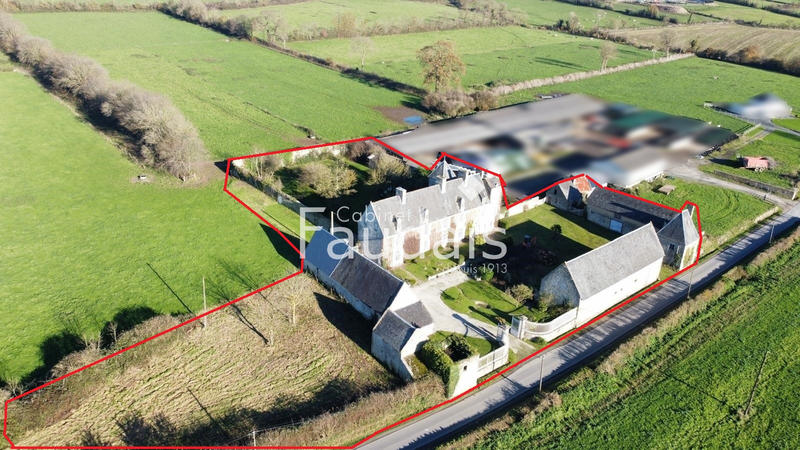 Propriété - 300 m² - 6 pièces