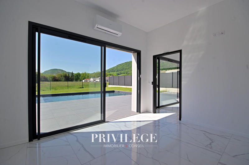 Villa - 155 m² - 4 pièces