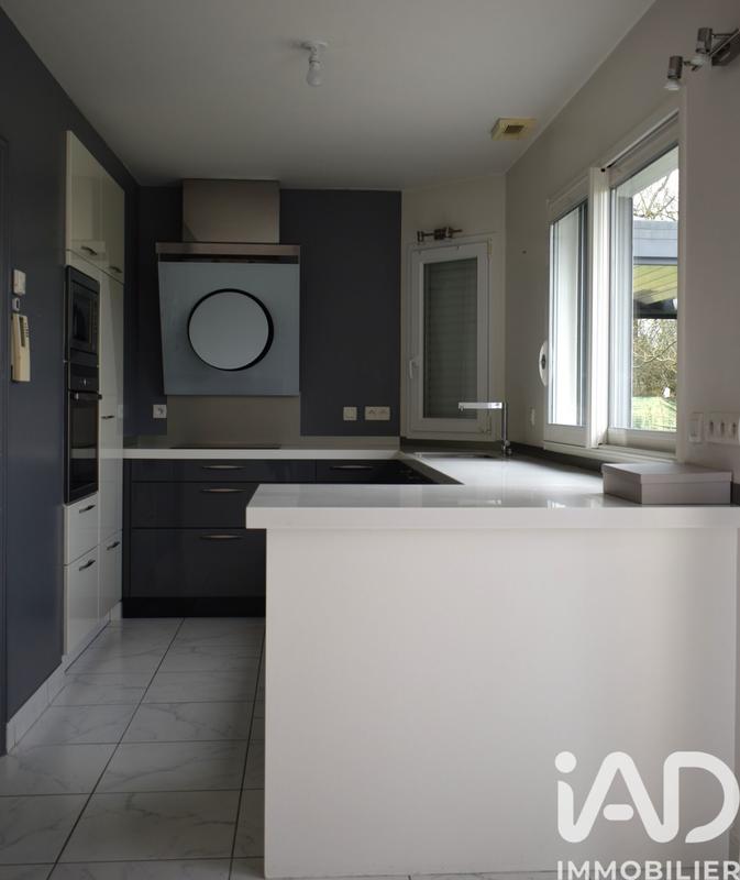 Maison - 110 m² - 6 pièces