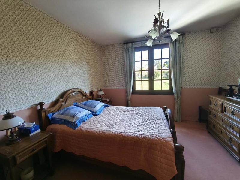 Maison - 110 m² - 8 pièces