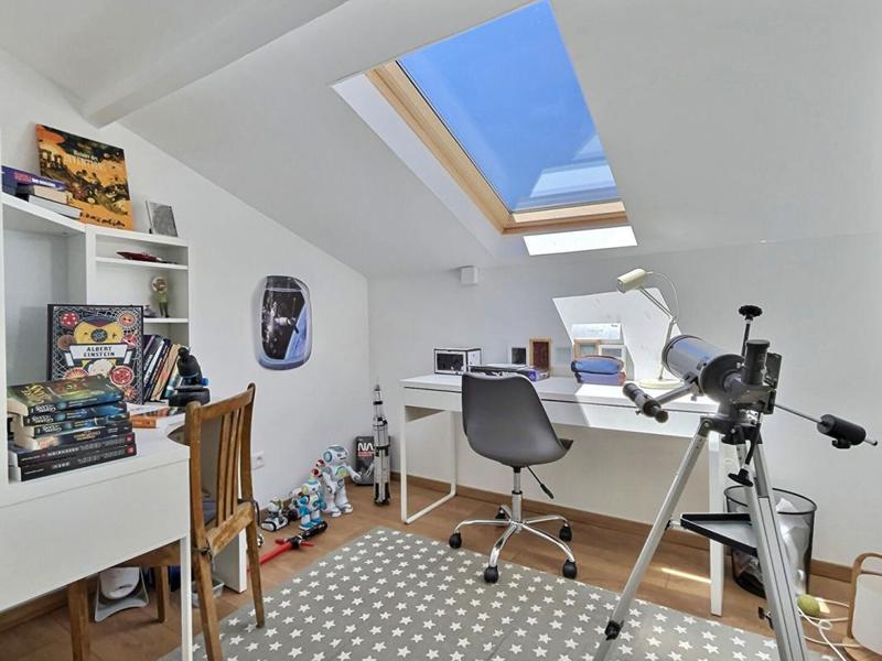 Maison - 240 m² - 10 pièces