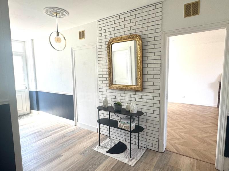 Maison - 191 m² - 8 pièces