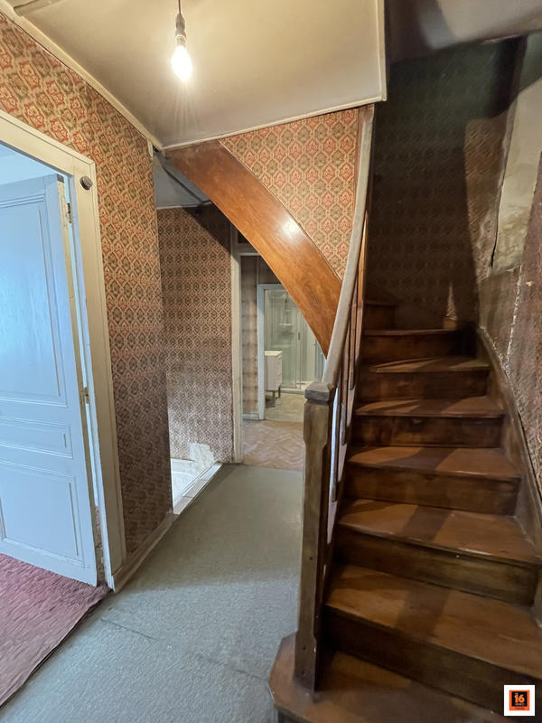 Maison - 102 m² - 4 pièces