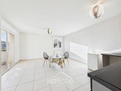 Appartement - 4 585 m² - 2 pièces