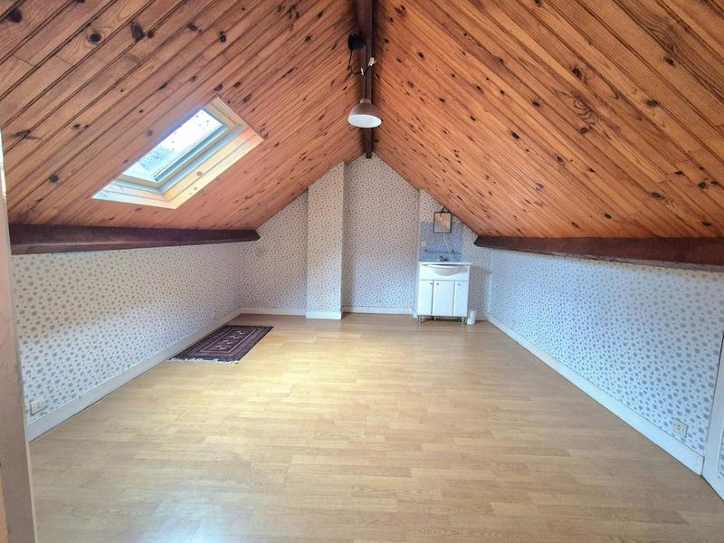 Maison - 77 m² - 5 pièces