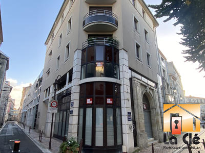 Local d'activités - 155 m²