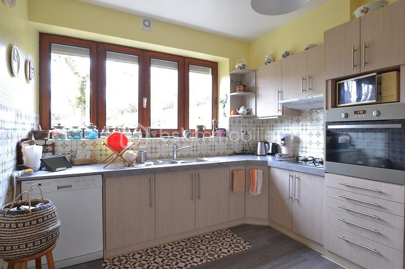 Propriété - 282 m² - 7 pièces