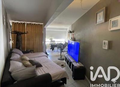 Appartement - 60 m² - 2 pièces