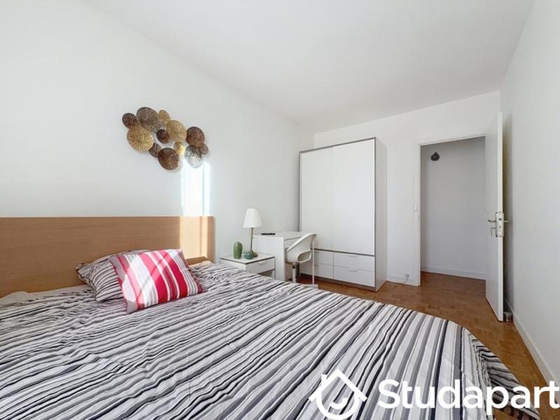 Chambre - 10 m² - 1 pièce