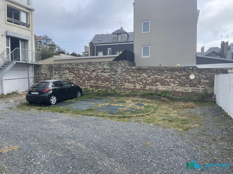 Parking / Garage - 12 m²