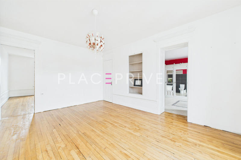 Maison - 320 m² - 10 pièces