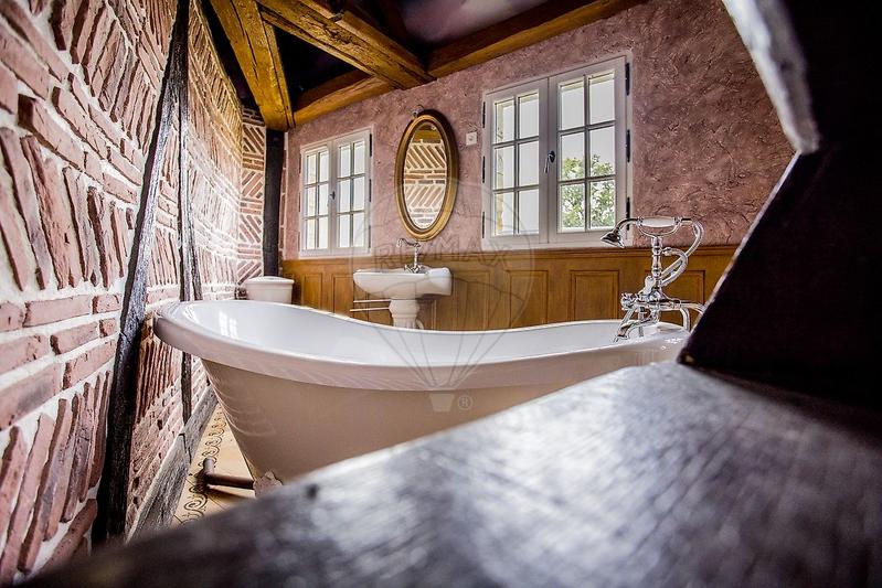 Propriété - 190 m² - 5 pièces