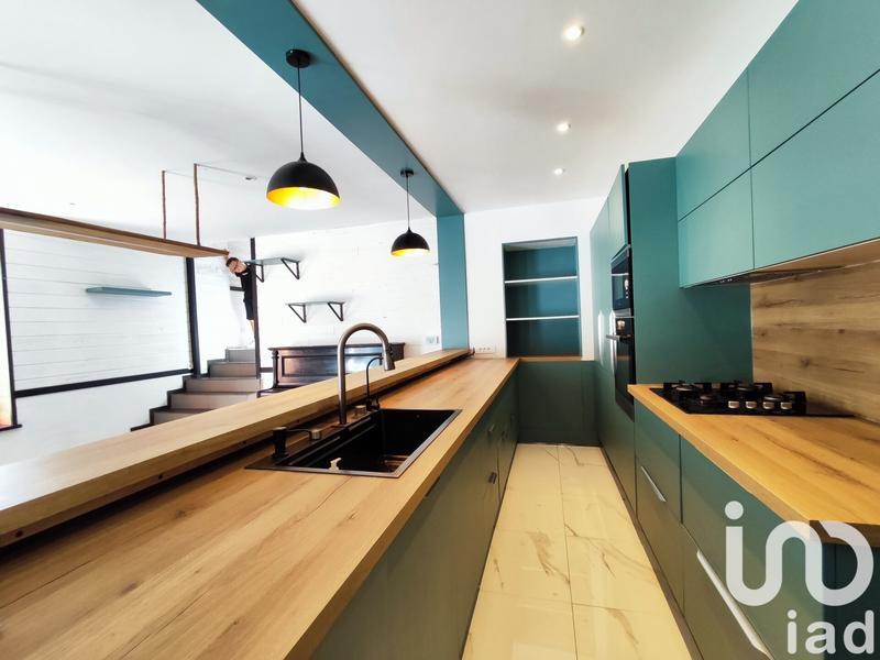 Maison - 200 m² - 7 pièces