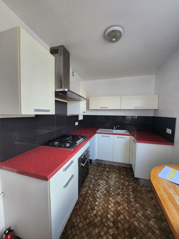 Appartement - 82 m² - 5 pièces