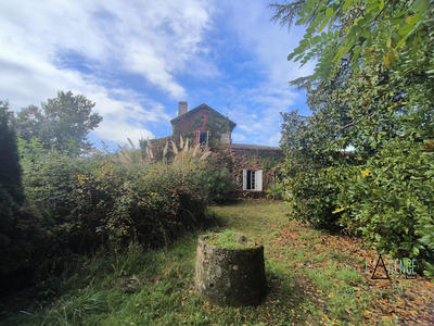 Maison - 210 m² - 6 pièces