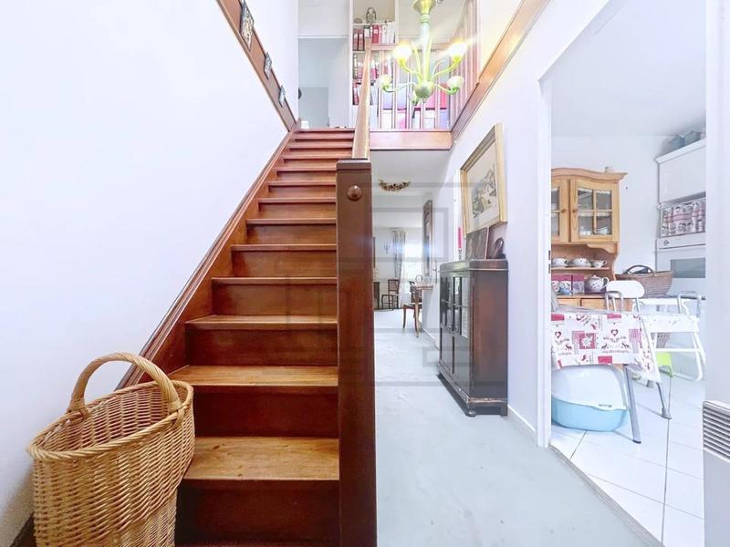 Appartement - 103 m² - 6 pièces