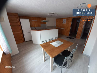 Maison - 183 m² - 7 pièces