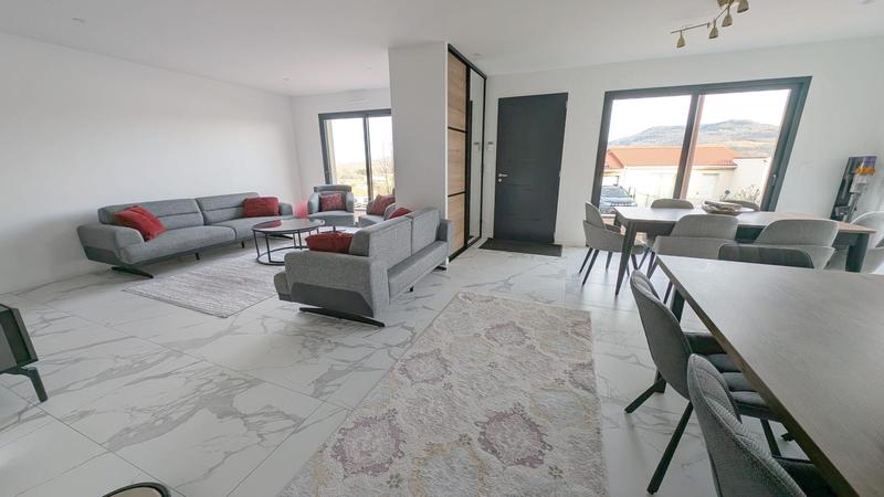 Villa - 140 m² - 6 pièces