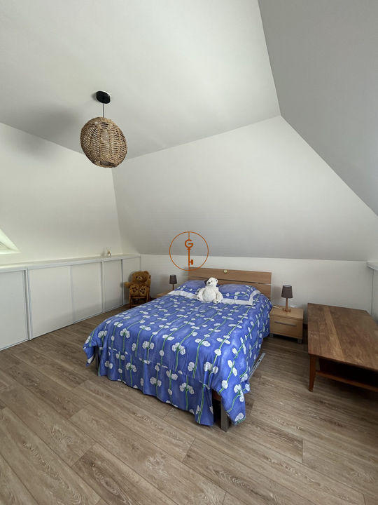 Maison traditionnelle - 151 m² - 7 pièces