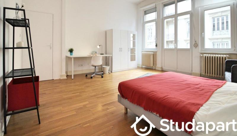 Chambre - 13 m² - 1 pièce