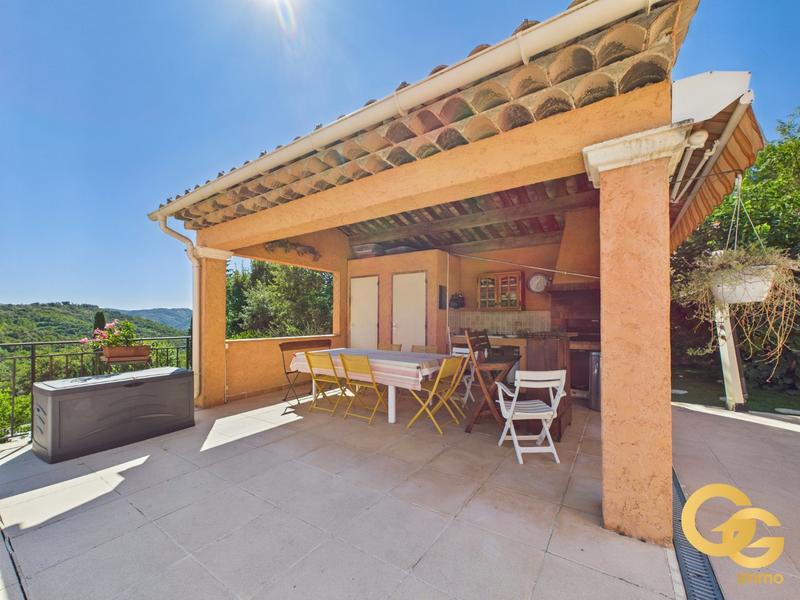 Maison - 130 m² - 5 pièces