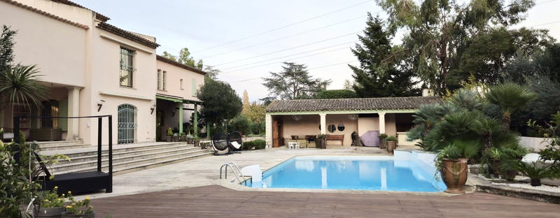 Villa - 530 m² - 10 pièces