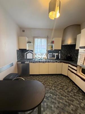 Appartement - 135 m² - 5 pièces