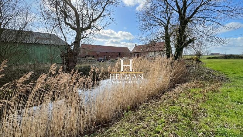 Maison - 220 m² - 8 pièces