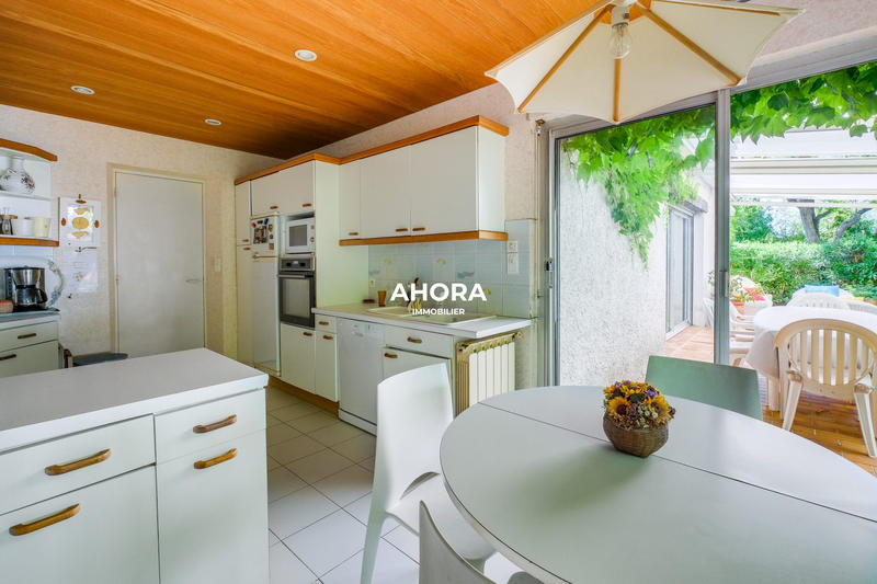 Bastide - 260 m² - 6 pièces