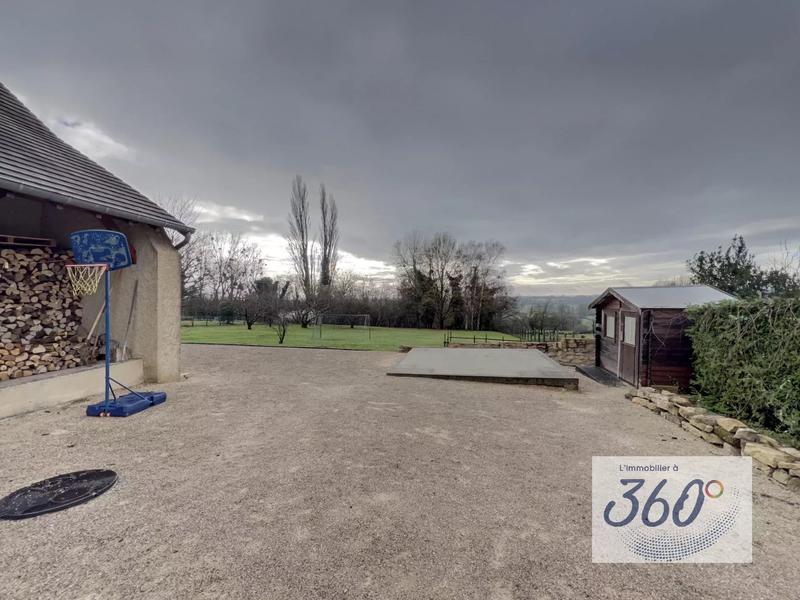 Maison - 143 m² - 5 pièces