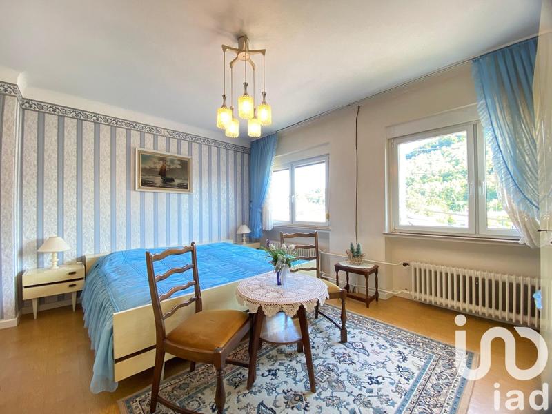 Maison - 98 m² - 5 pièces