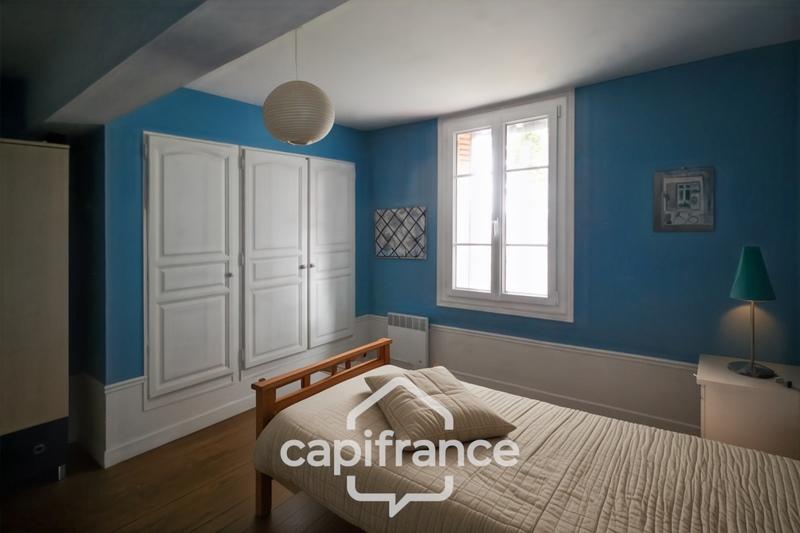 Maison - 230 m² - 6 pièces