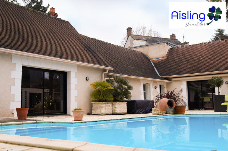 Maison ancienne - 210 m² - 7 pièces