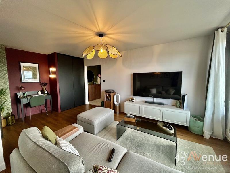 Appartement - 80 m² - 3 pièces