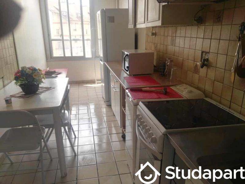 Chambre - 12 m² - 1 pièce