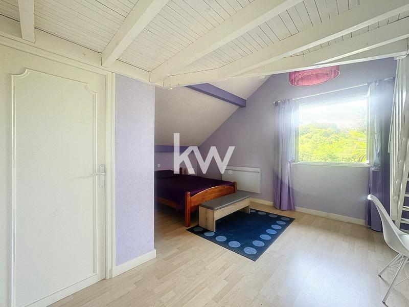 Maison - 159 m² - 6 pièces