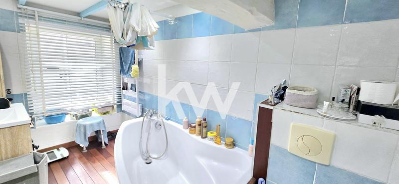 Maison - 162 m² - 7 pièces