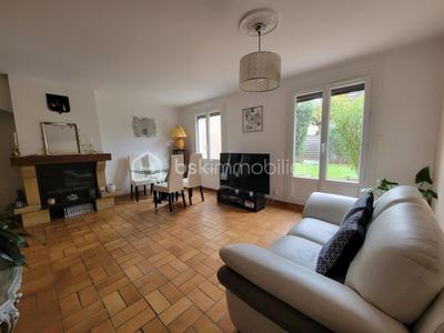 Maison - 87 m² - 5 pièces