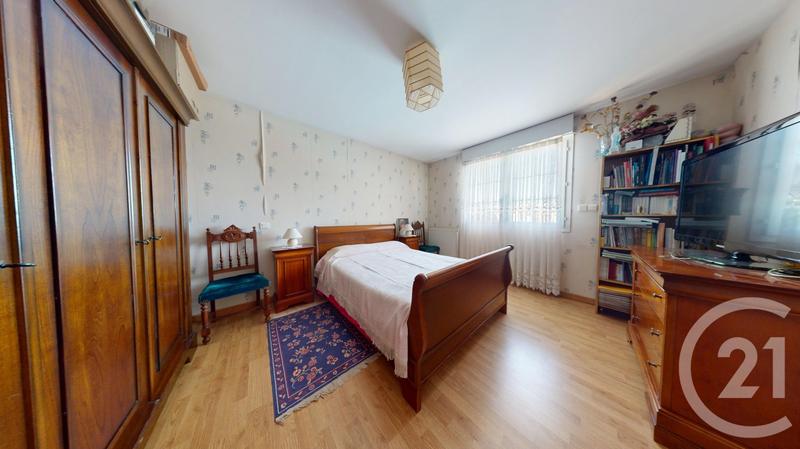 Maison - 138 m² - 6 pièces