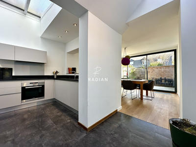 Maison - 121 m² - 5 pièces