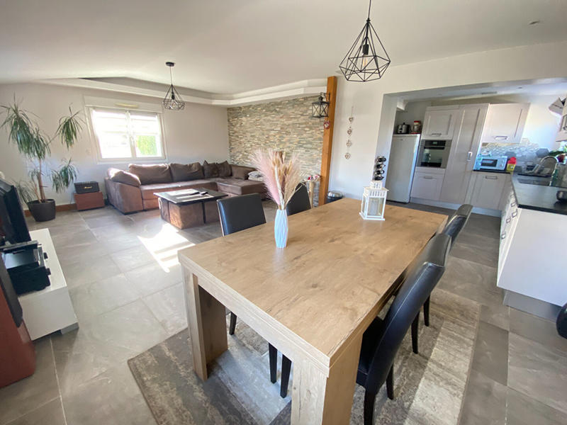 Maison - 105 m² - 5 pièces