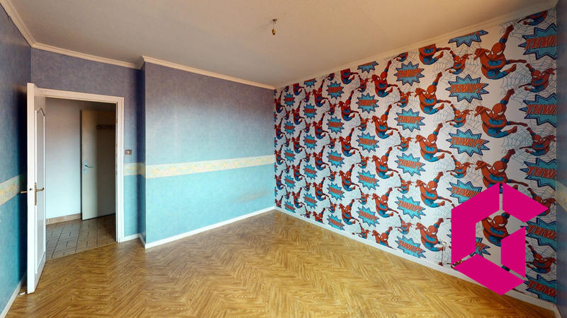 Appartement - 98 m² - 5 pièces