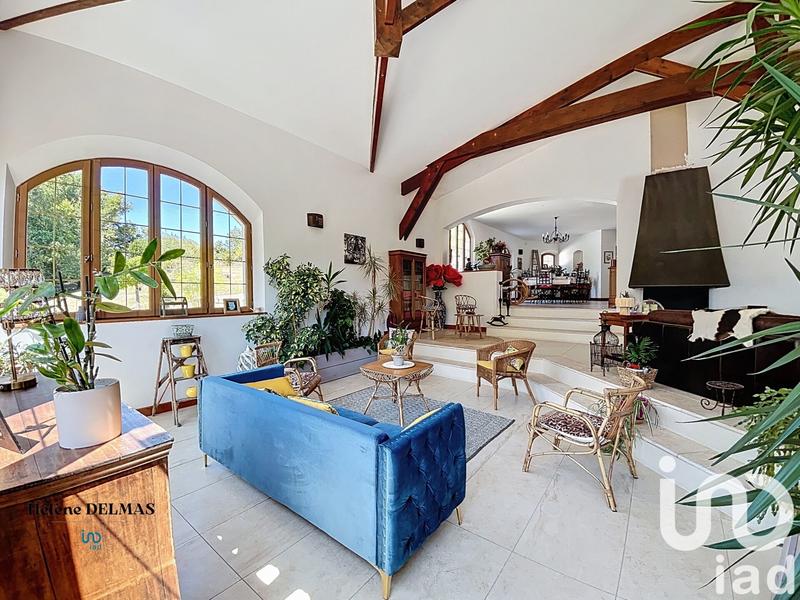 Maison de maîtres - 520 m² - 8 pièces