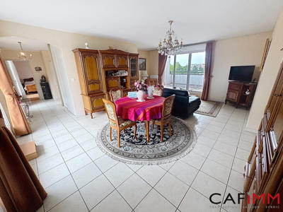 Appartement - 111 m² - 4 pièces