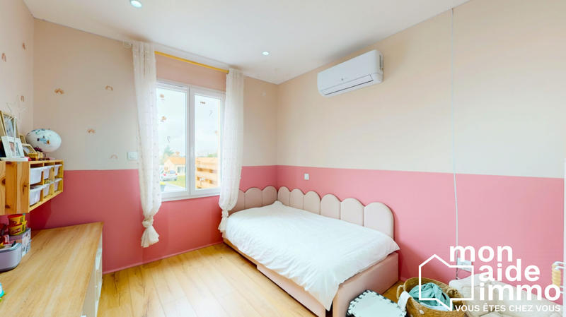 Maison - 95 m² - 4 pièces