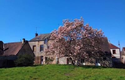 Maison - 201 m² - 5 pièces